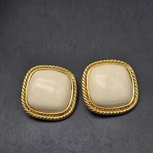 PEP Erwin Pearl Clip On Earrings Gold Tone Cream Square Vintage